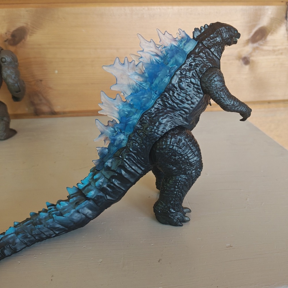 Godzilla VS Kong: Godzilla and Kong 6" Action Figure Set Playmates Used Good ZC1 - Picture 5 of 7